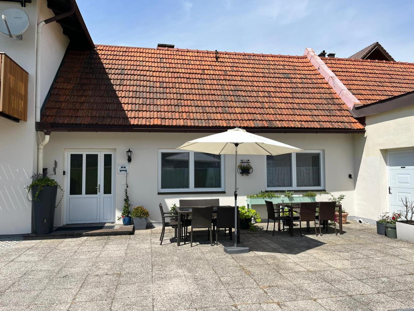 Danner Familien-Ferienwohnungen Schoerfling Am Attersee Exterior foto